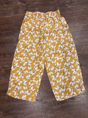 Rachel Zoe Cropped Linen Pants Floral Print Large Yellow and White